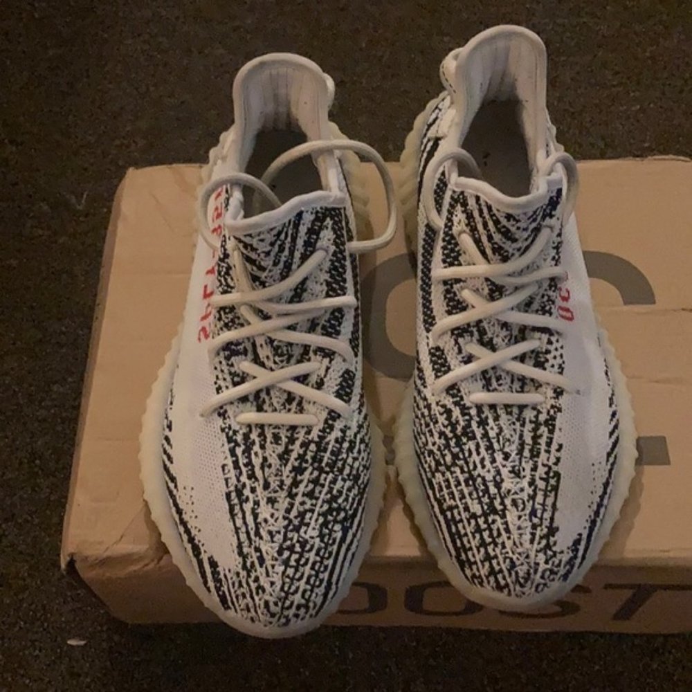 Yeezy Boost 350 Zebra